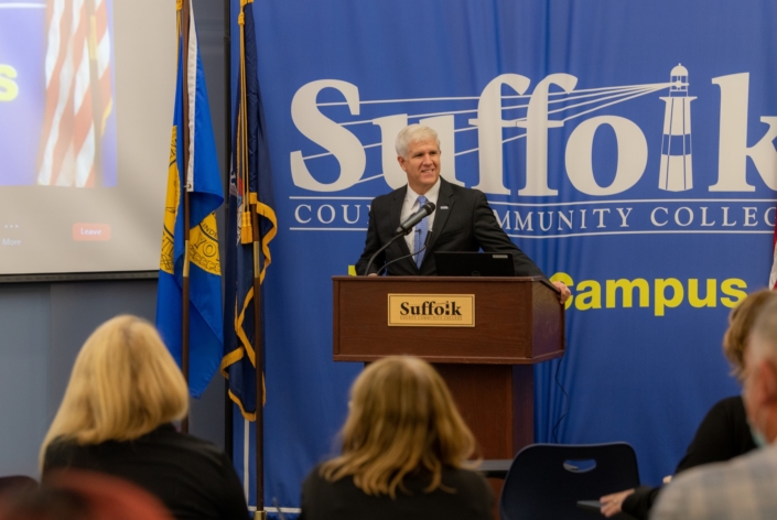 Presidential Inauguration of Dr. Edward T. Bonahue, Suffolk County Community College