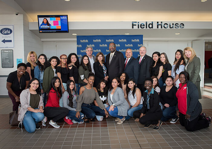 Suffolk Promotes Women with Manufacturing/STEM Summit