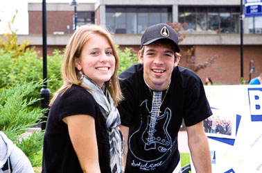 Image of a couple on campus