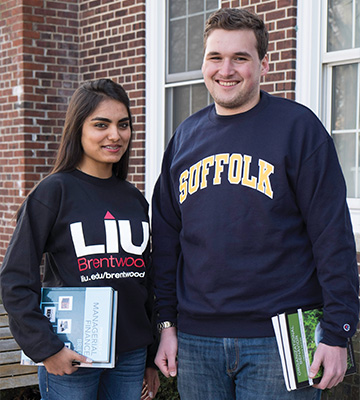 Image of Suffolk Studdent and LIU Student standing together