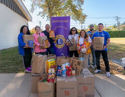 (Left to right): Ilsa Anatra, food pantry volunteer; Dr. Meryl Rogers, Associate Dean of Student Affairs, Michael J. Grant Campus of Suffolk County Community College; Manny Vidal, Vice President of the Brentwood Islanders Lion’s Club; Belinda Pagdanganan, member of the Suffolk County Community College’s Board of Trustees, Director, Suffolk Community College Foundation Board and Secretary of the Brentwood Islanders Lion’s Club; Maria Vidal, President of the Brentwood Islanders Lion’s Club; Joseph Oliver, Professional Assistant, Campus Activities at Suffolk County Community College; and Cesar Majano, Suffolk County Community College student, Peer Mentor and Food Pantry Volunteer.