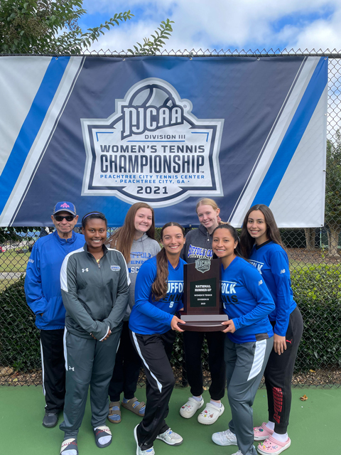 L to R front row: Tiffany-Ann Dookharan, Lauren Schiraldi, Pamela Pillco. Back row: Coach Glenn Nathan, Ashley Dodenhoff, Kathleen Vereecke, Marielis Cuevas